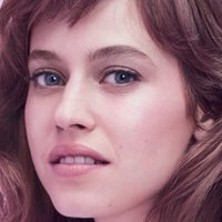 Лу де Лааже Голая